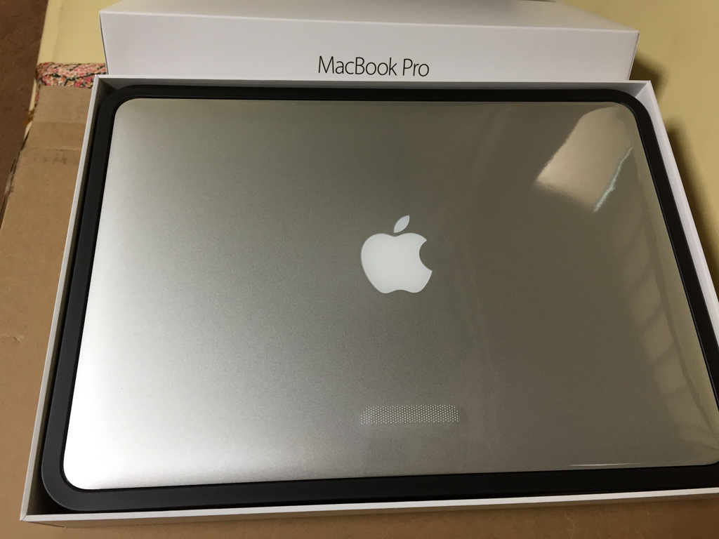 2016新型MacBook Pro13インチ発売→でも2015Proを買いました！（開封から初期設定）